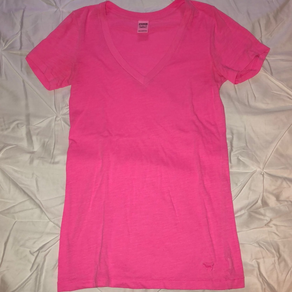 Victoria’s Secret PINK v-neck T-shirt